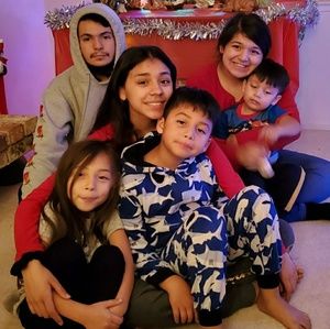 Meet your Posher, Adelina emilia